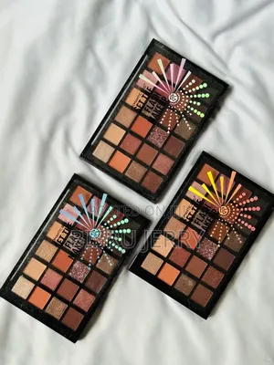 24 Shade Eye-Shadow