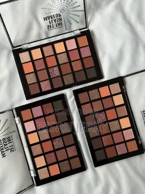 24 Shade Eye-Shadow