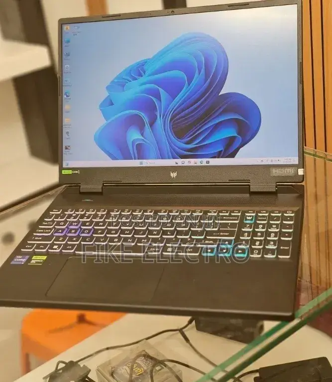 New Laptop Acer Predator Helios Neo 16 16GB Intel Core i9 SSD 1T