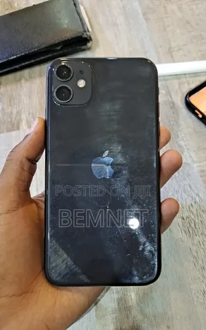 Apple iPhone 11 64 GB Black