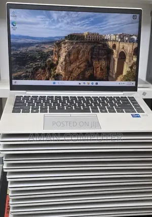 New Laptop HP EliteBook 840 10 16GB Intel Core i7 SSD 512GB