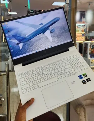 New Laptop HP Victus 15 16GB Intel Core i7 SSD 512GB