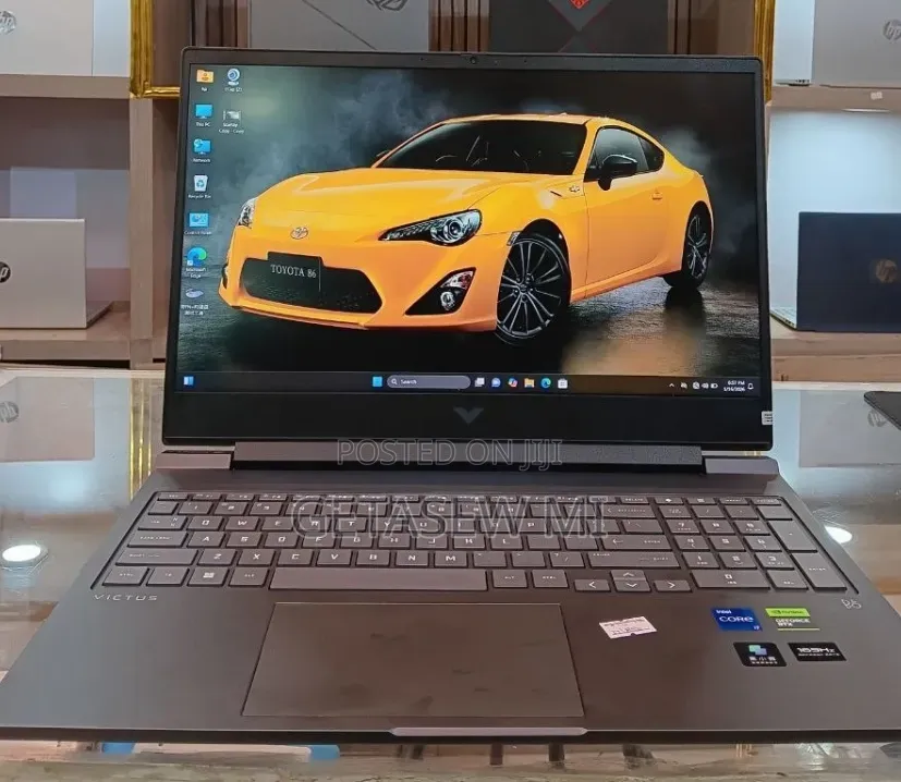 New Laptop HP Victus 16 16GB Intel Core i7 SSD 1T