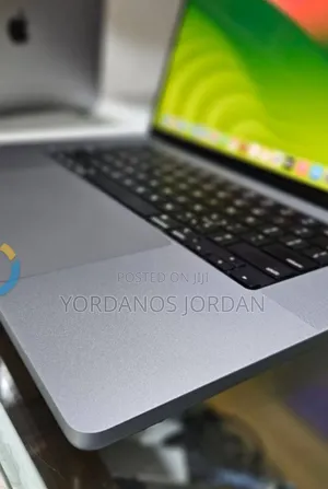 New Laptop Apple MacBook Pro 2021 M1 Max 64GB Apple M1 Max SSD 1T