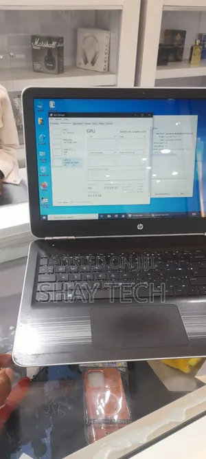 Laptop HP Pavilion 10 6GB Intel Core i5 HDD 1T