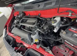 Toyota HiAce 2010 Red