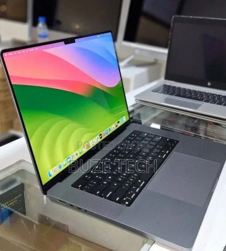 New Laptop Apple MacBook Pro 2021 M1 64GB Apple M1 Pro SSD 1T