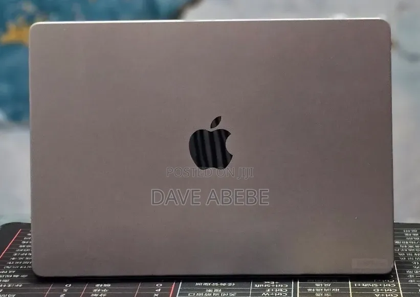 New Laptop Apple MacBook Pro 2021 M1 32GB Apple M1 Pro SSD 1T