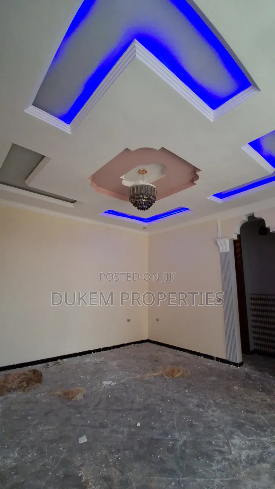 Furnished 5bdrm House in ዱከም ከተማ, East Shewa for sale