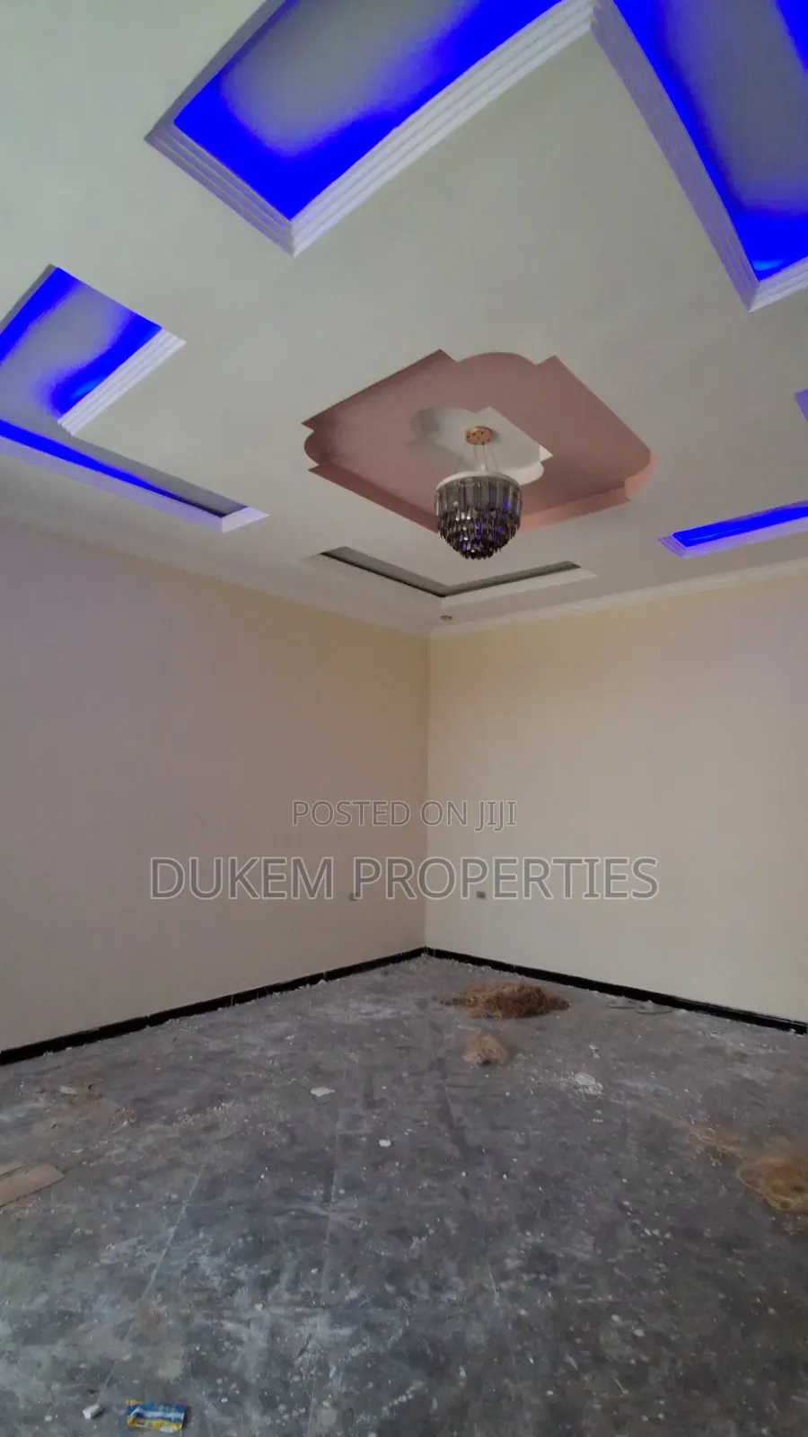 Furnished 5bdrm House in ዱከም ከተማ, East Shewa for sale