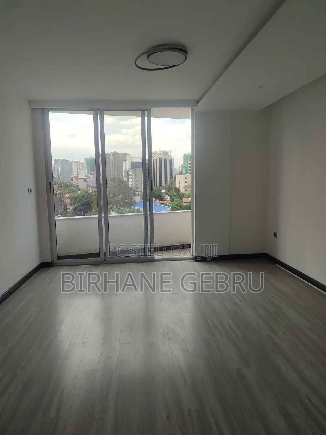 3bdrm Apartment in Meskel Flower, Kirkos for rent