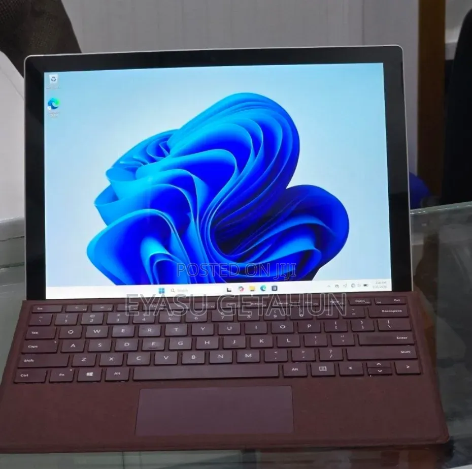 New Laptop Microsoft Surface Pro 6 8GB Intel Core i5 SSD 128GB