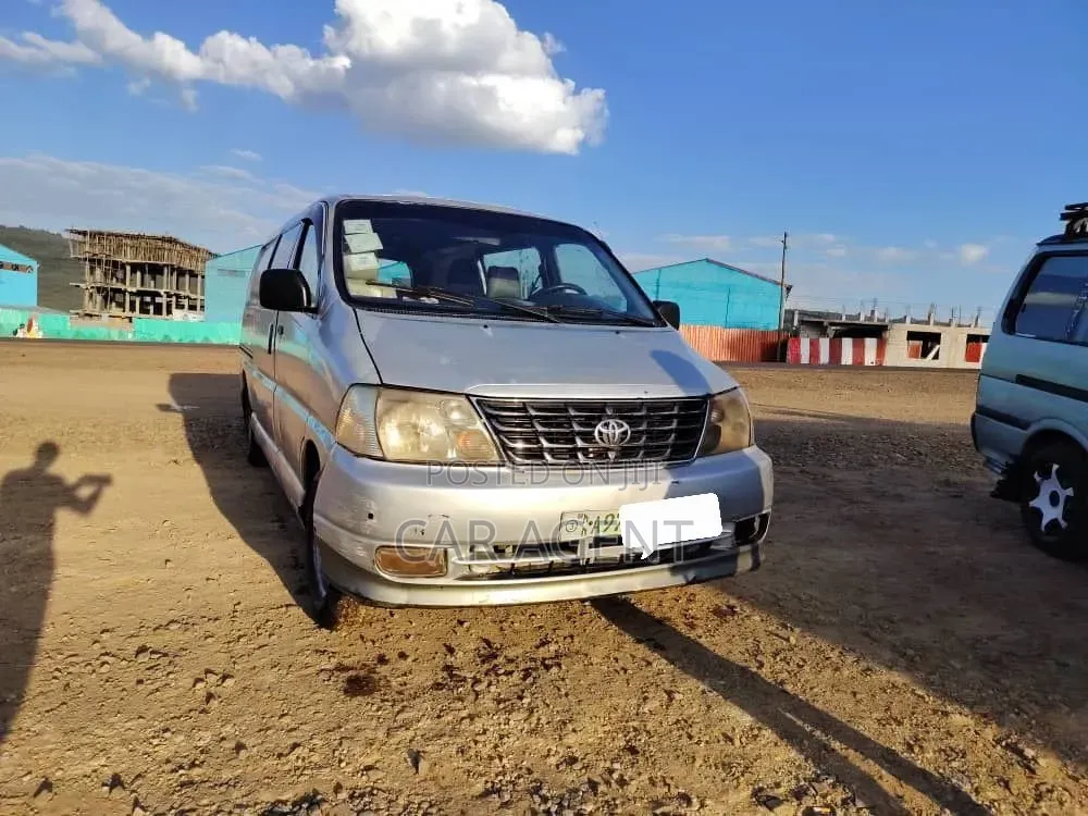 Toyota HiAce 2007 Silver