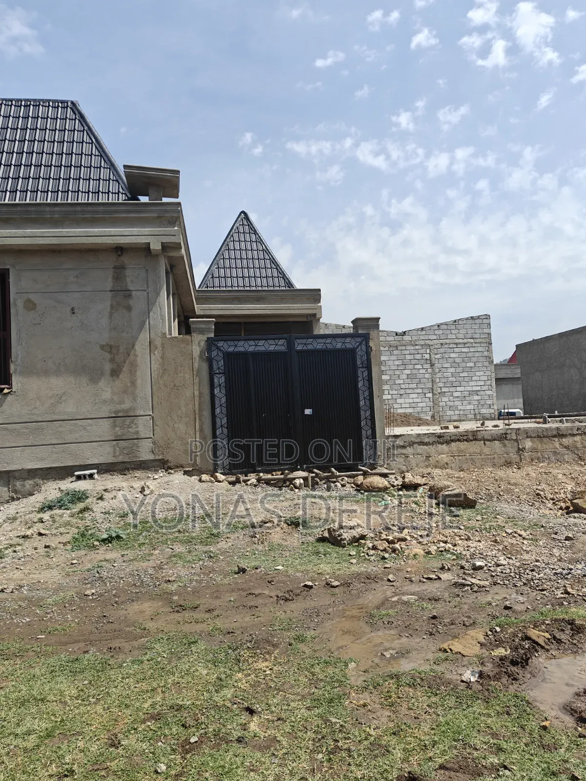 5bdrm House in Dukem, East Shewa for sale