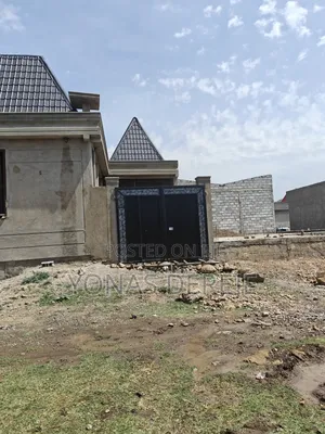 5bdrm House in Dukem, East Shewa for sale