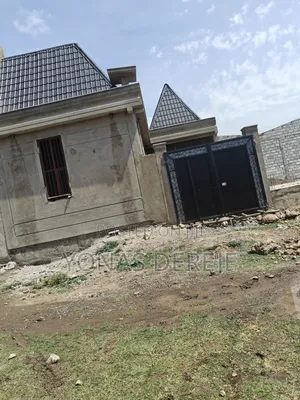 5bdrm House in Dukem, East Shewa for sale