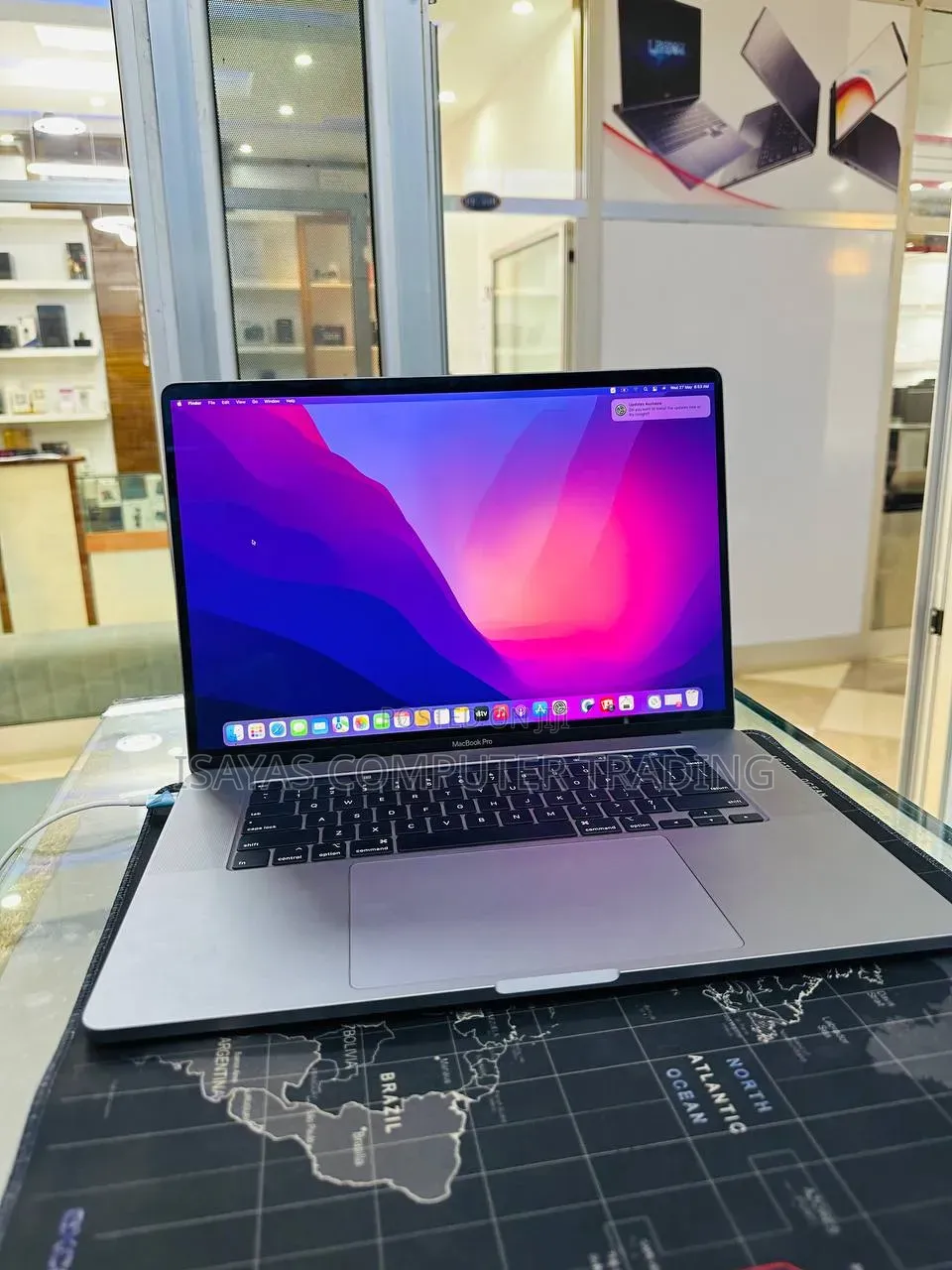 New Laptop Apple MacBook Pro 2019 16GB Intel Core i9 SSD 512GB
