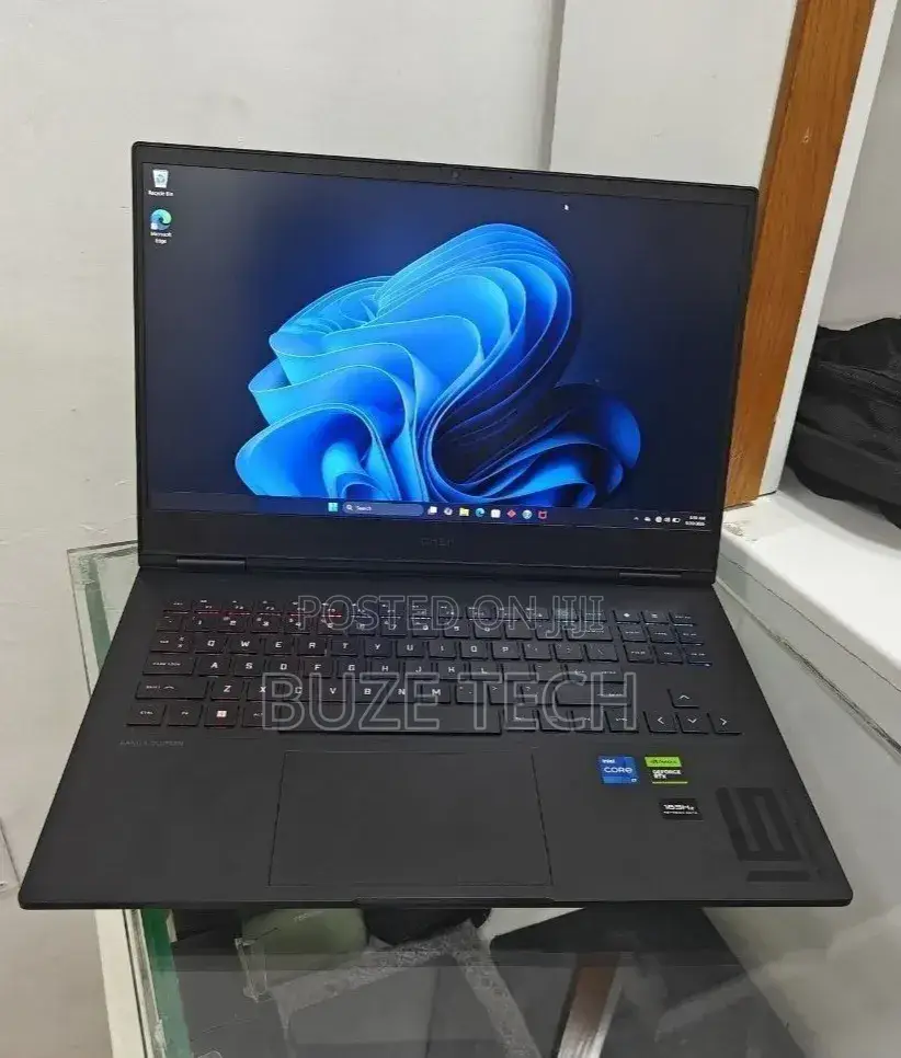 New Laptop HP Omen 16 16GB Intel Core i7 SSD 1T