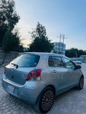 Toyota Yaris 2010 Blue