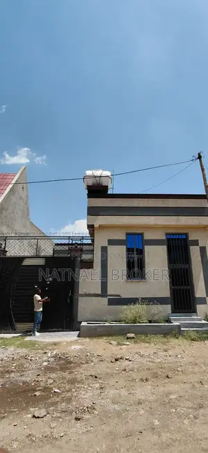 Furnished 5bdrm House in ዱከም, East Shewa for sale