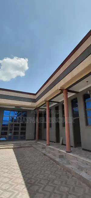 Furnished 5bdrm House in ዱከም, East Shewa for sale