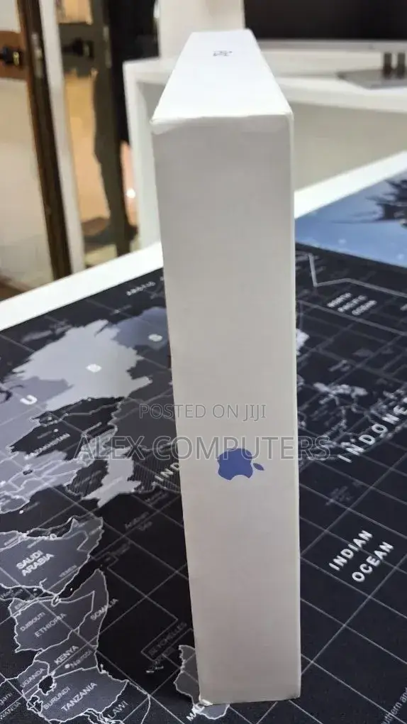 New Apple iPad (2025) 128 GB Black