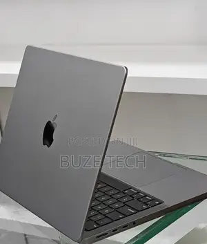 New Laptop Apple MacBook Pro 2023 M3 8GB Apple M3 SSD 512GB