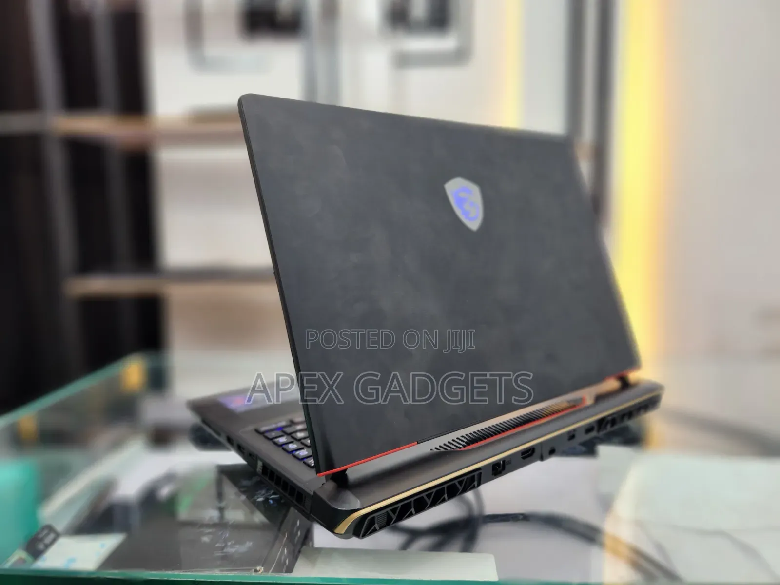 New Laptop MSI Raider GE68HX 13VI-202US 32GB Intel Core i9 SSD 1T
