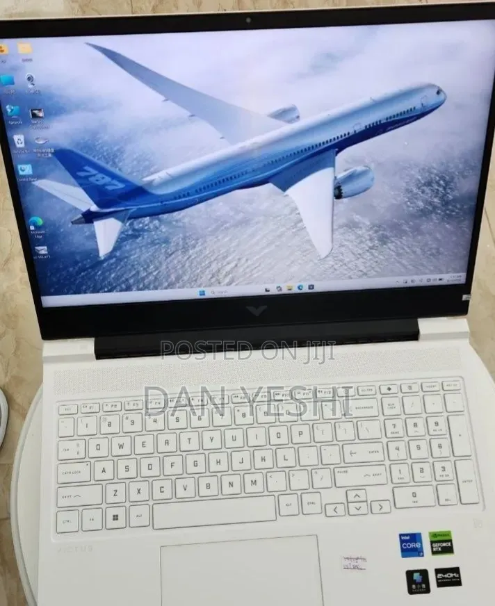 New Laptop HP Victus 16 16GB Intel Core i7 SSD 1T