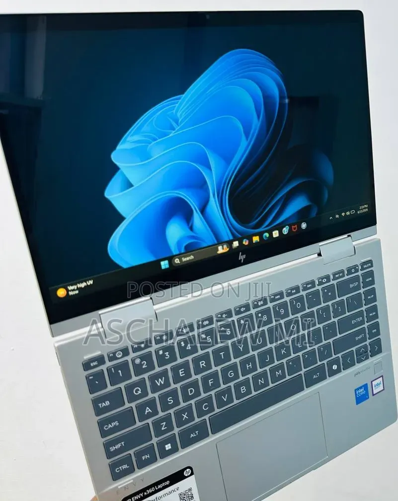 New Laptop HP Envy X360 16GB Intel Core 7 SSD 1T