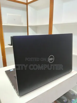 New Laptop Dell G15 5511 8GB Intel Xeon SSD 512GB