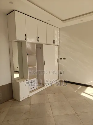 4bdrm Apartment in Lakomelza Apartments, Nifas Silk-Lafto for sale