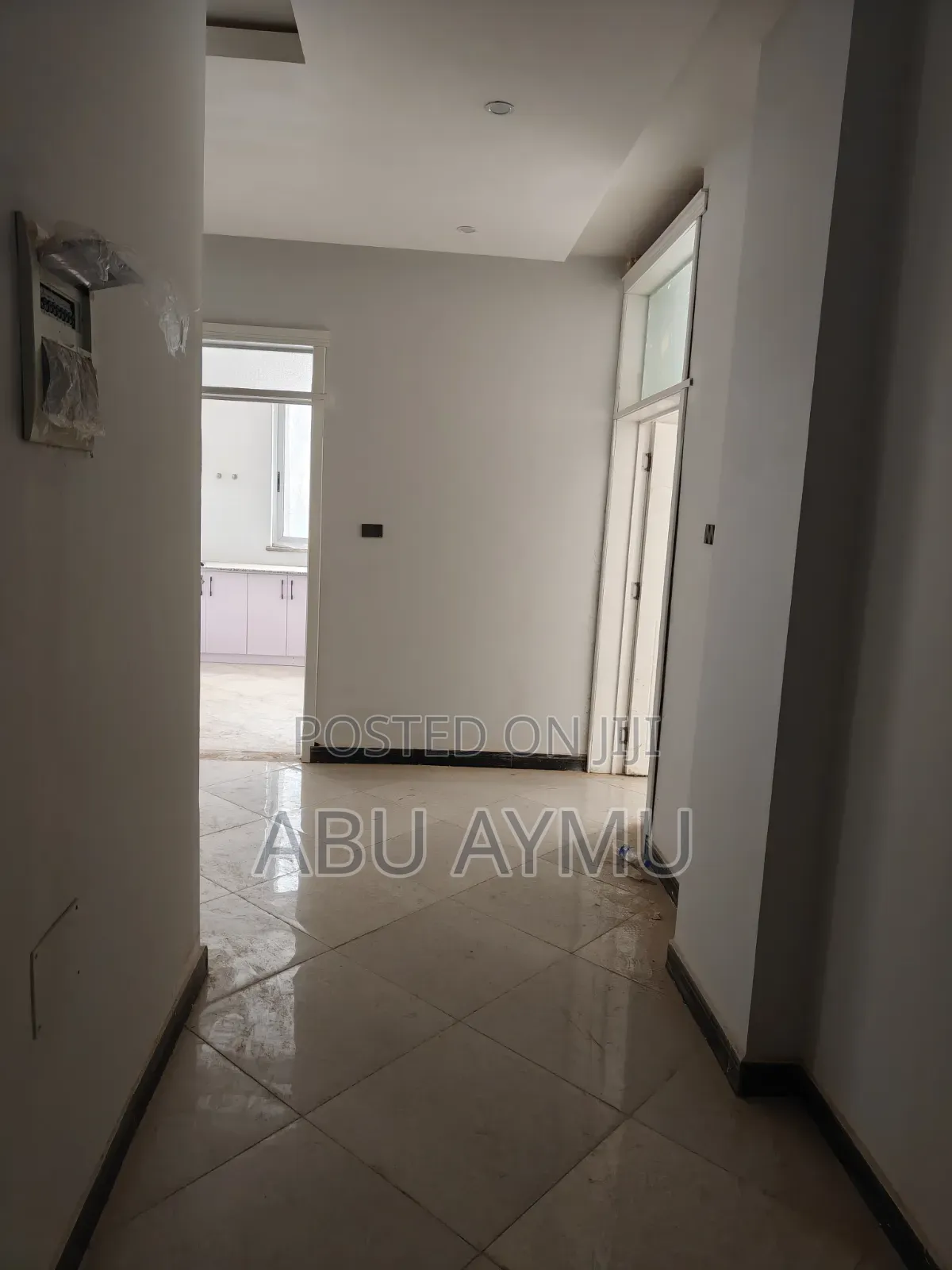 4bdrm Apartment in Lakomelza Apartments, Yeka for sale