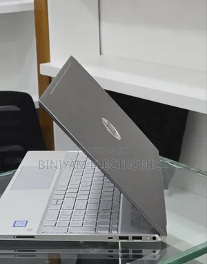 New Laptop HP Pavilion 15 8GB Intel Core i7 SSD 256GB