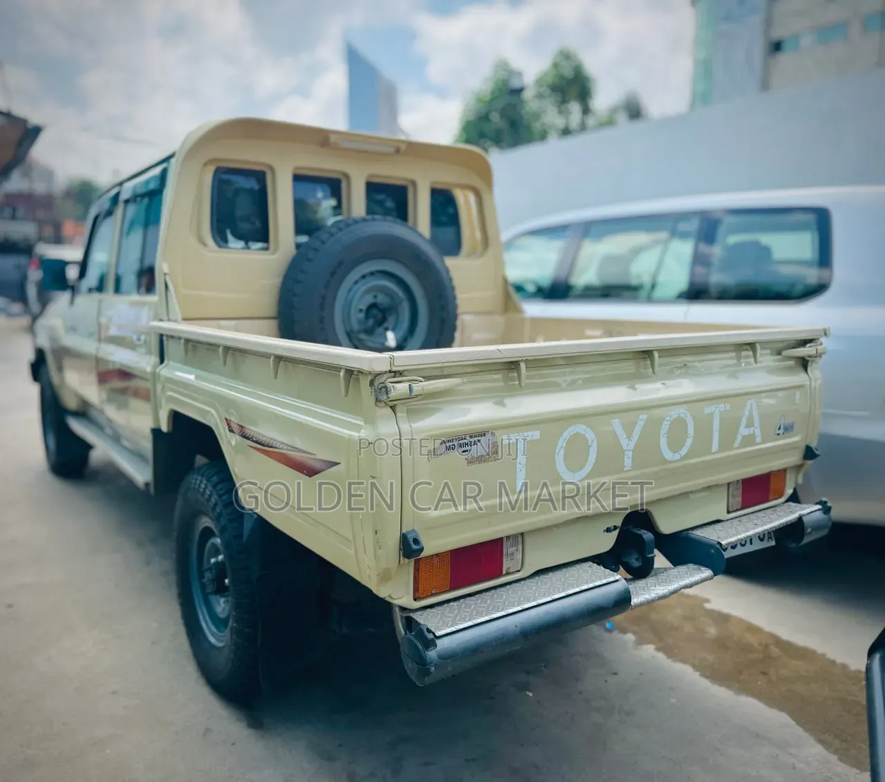 Toyota Land Cruiser 2020 Beige