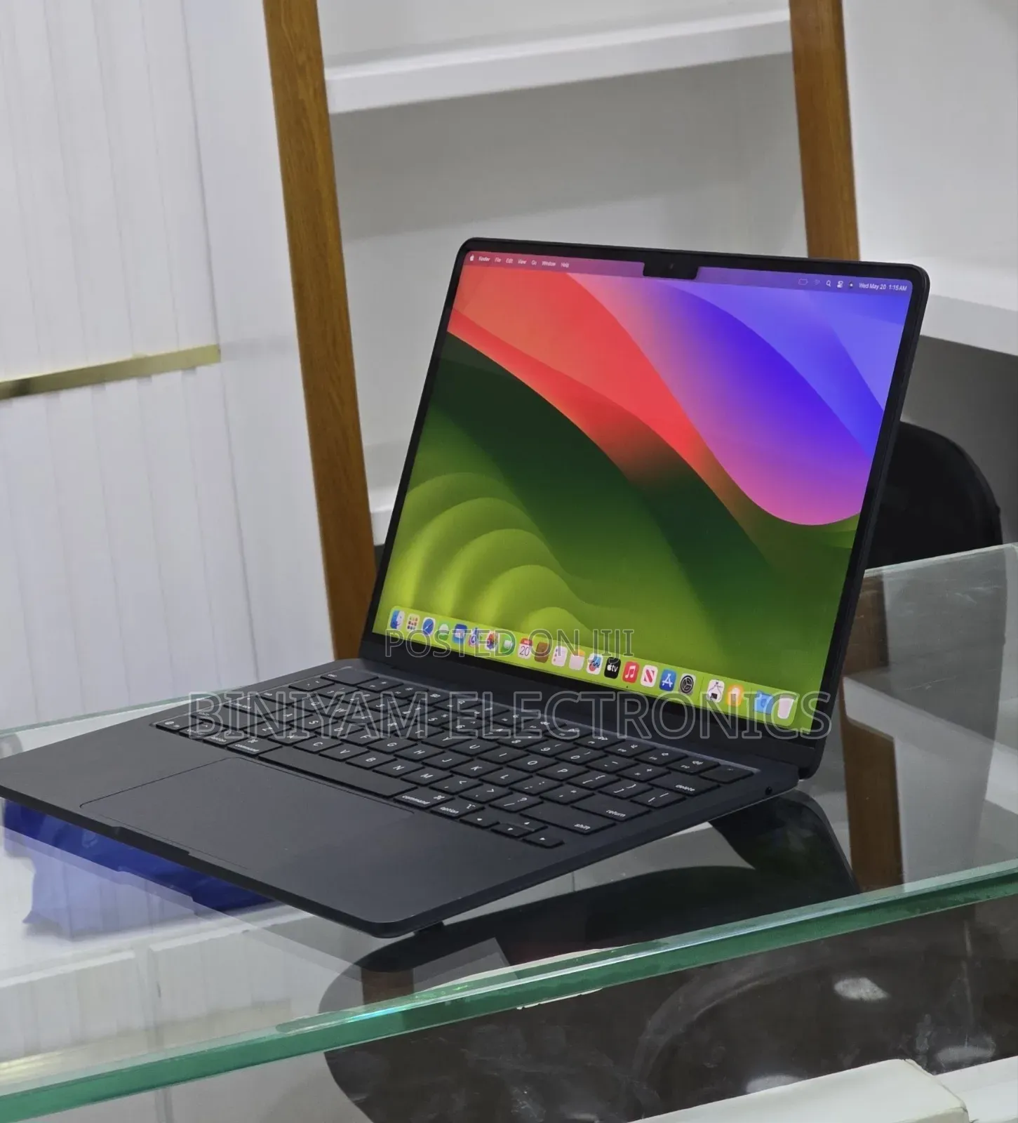 New Laptop Apple MacBook Air 2025 M4 16GB Apple M4 SSD 256GB