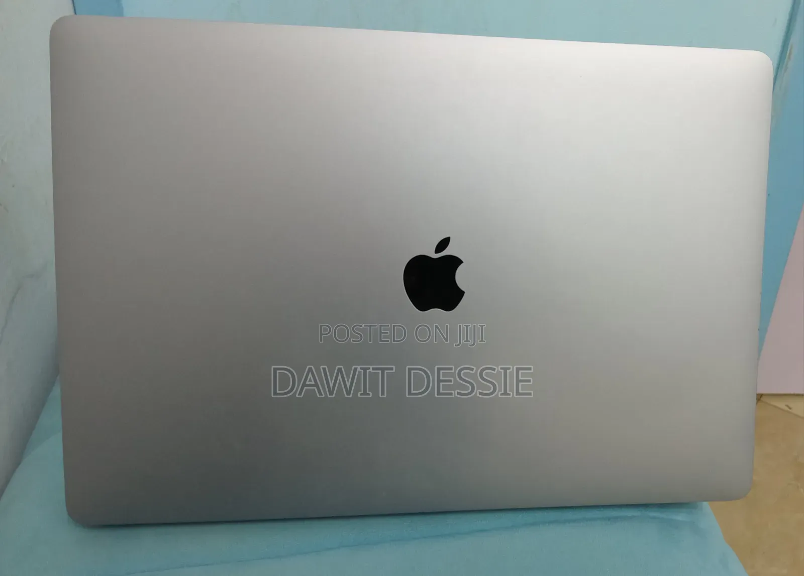 New Laptop Apple MacBook Pro 2019 32GB Intel Core i9 SSD 512GB