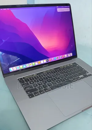 New Laptop Apple MacBook Pro 2019 32GB Intel Core i9 SSD 512GB