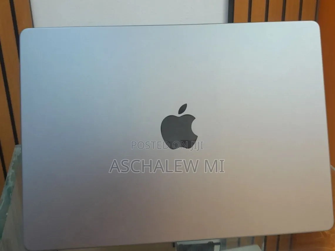 New Laptop Apple MacBook Pro 2021 M1 16GB Apple M1 SSD 512GB