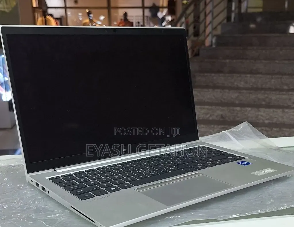 New Laptop HP EliteBook 840 G8 16GB Intel Core i5 SSD 512GB