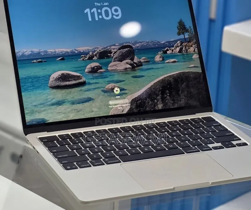 New Laptop Apple MacBook Air 2026 M5 16GB Apple M5 SSD 256GB