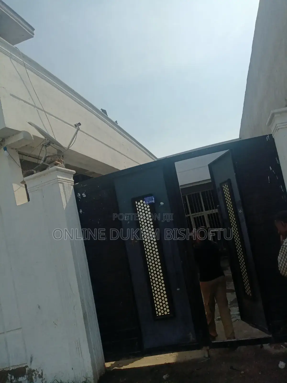10bdrm House in Dukem Bishoftu, East Shewa for sale