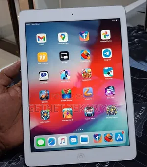 New Apple iPad Air 64 GB Silver