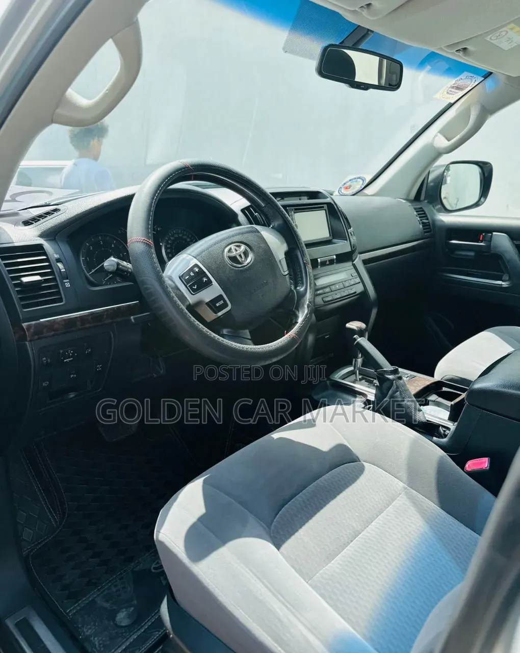 Toyota Land Cruiser 2015 Silver
