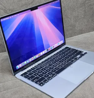 New Laptop Apple MacBook Air 2025 M4 16GB Apple M4 SSD 256GB