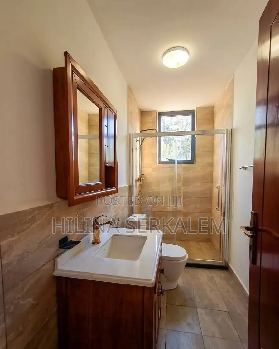 3bdrm Apartment in Emarosh, Arada for sale