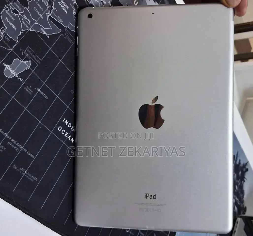 New Apple iPad Air 64 GB Silver