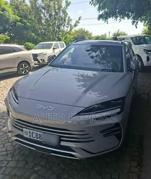 BYD Song Plus DM-i 2025 Silver