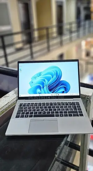 New Laptop HP EliteBook 840 G8 16GB Intel Core i5 SSD 512GB