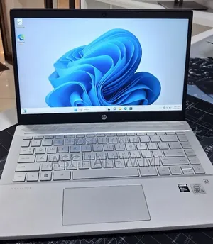 New Laptop HP Pavilion 14 8GB Intel Core i5 SSD 512GB